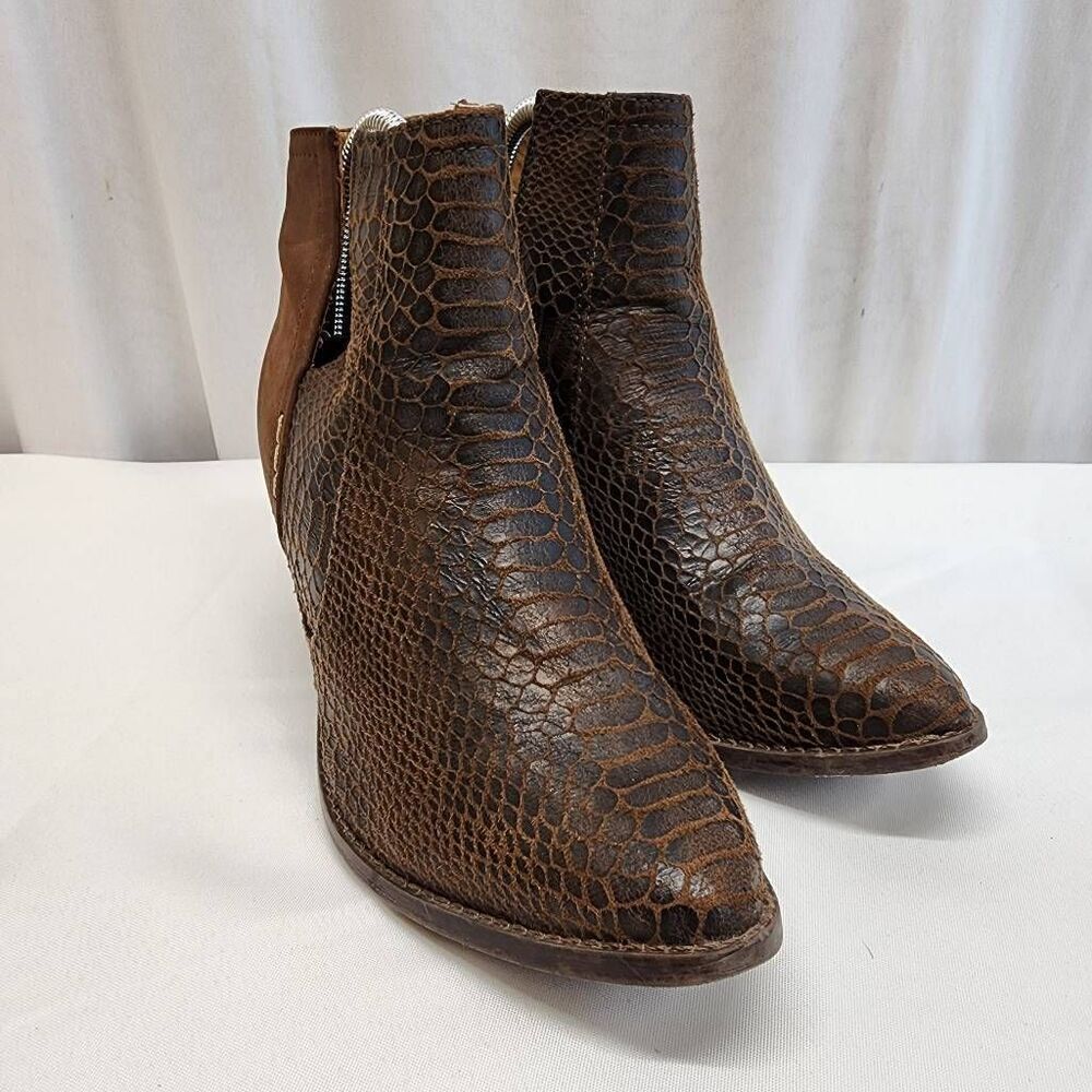 Not Rated Ankle Boots Size 8.5, fit like 8 (!!!)  Brown Faux Snakeskin Booties